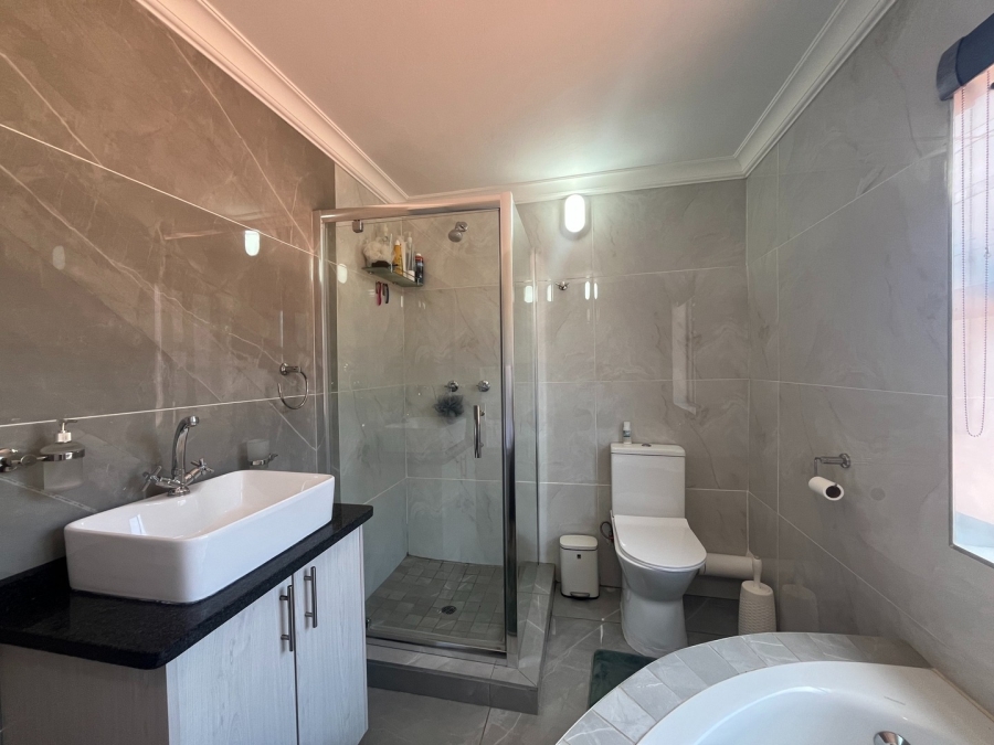 3 Bedroom Property for Sale in Klerksdorp Rural North West